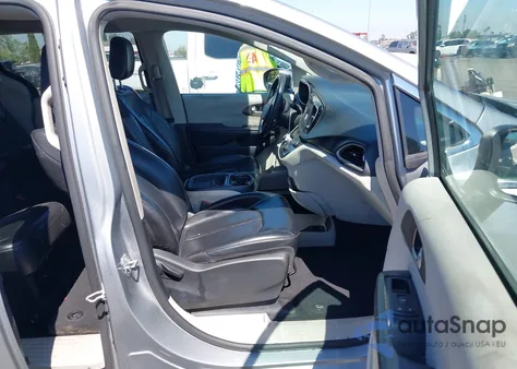 2021 Chrysler Voyager Lxi из США, поврежденный, VIN 2C4RC1DG1MR506086